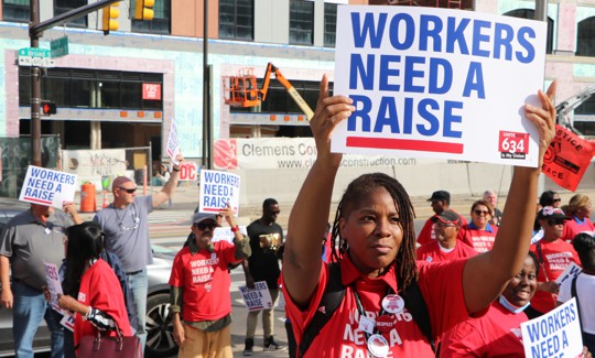 Local 634 members rally with state officials in Philadelphia