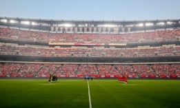 Liverpool and Arsenal meet at Lincoln Financial Field in Philadelphia, which will be home to several FIFA World Cup games in 2026.