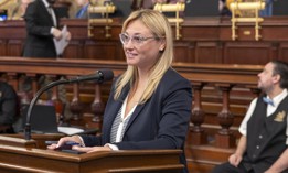 State Rep. Martina White speaks on the House floor.