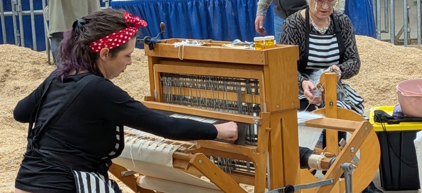 Weavers compete at the Farm Show