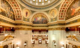 State lawmakers on the House Energy Committee advanced two bills related to data centers on Monday. 